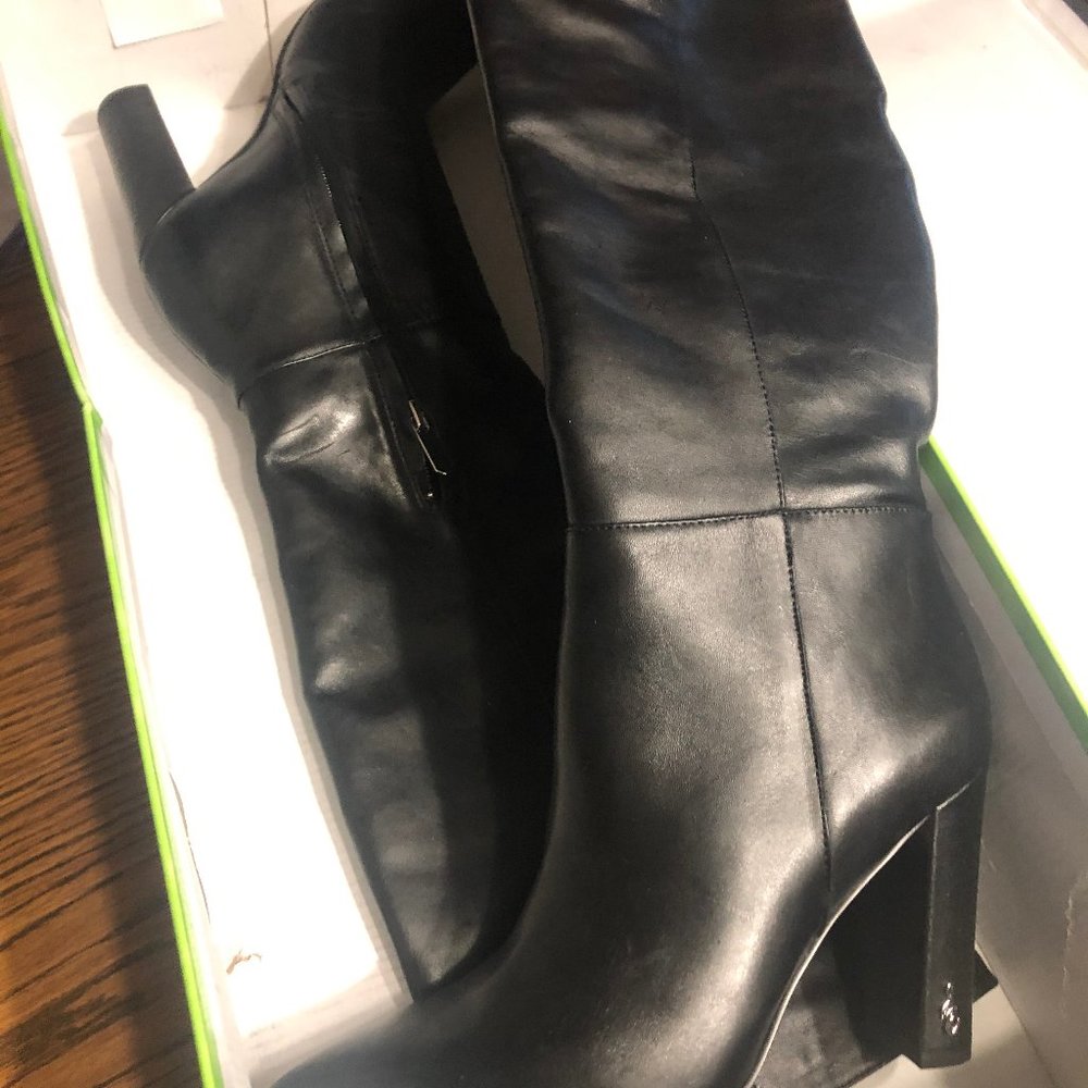 Boots; Leather;  NEW IN BOX; sz. 6.5; FREE SHIPPING